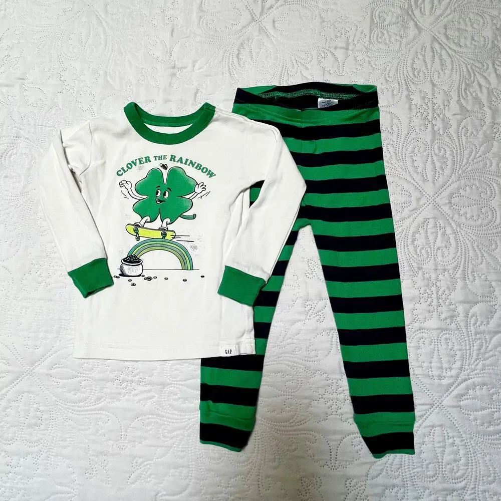 Gap Organic Shamrock Rainbow PJs Size 2